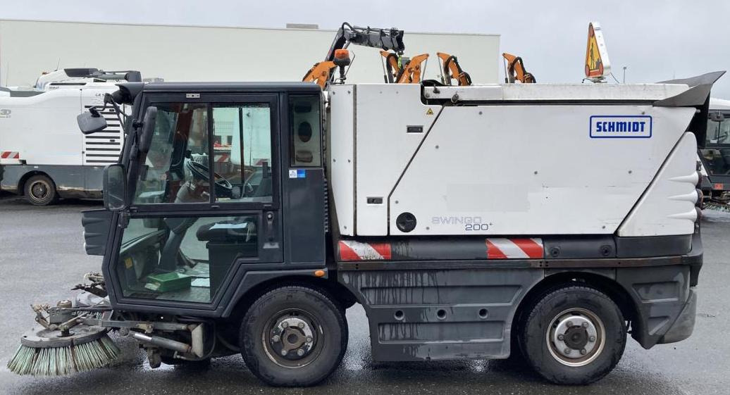 Schmidt Swingo 200 Kehrmaschine Sweeper Ravo Hako - Balayeuse de voirie: photos 5 Schmidt Swingo 200 Kehrmaschine Sweeper Ravo Hako - Balayeuse de voirie: photos 5