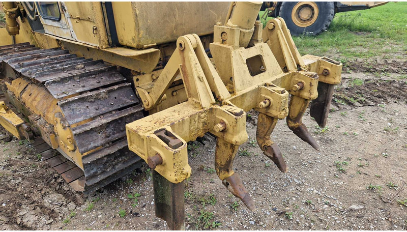 Caterpillar D4D - Bulldozer: photos 5 Caterpillar D4D - Bulldozer: photos 5