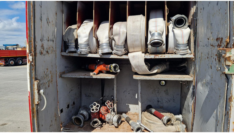 Camion de pompier Mercedes-Benz 1113 4X4 new tank: photos 6 Camion de pompier Mercedes-Benz 1113 4X4 new tank: photos 6