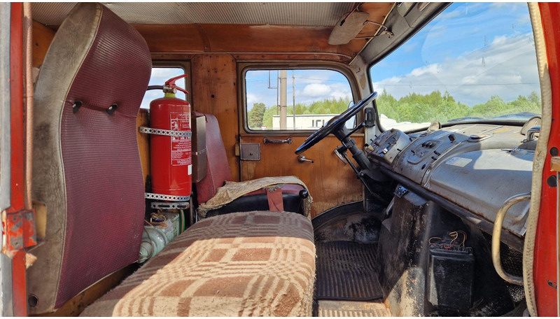 Camion de pompier Mercedes-Benz 1113 4X4 new tank: photos 11 Camion de pompier Mercedes-Benz 1113 4X4 new tank: photos 11