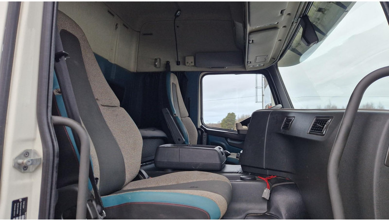 Châssis cabine Volvo FM460 6X2*4 chassis: photos 6