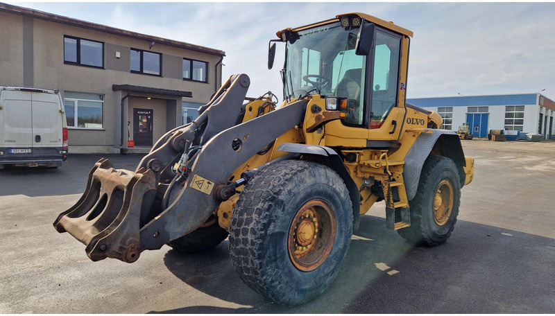 Volvo L90F - Chargeuse sur pneus: photos 1 Volvo L90F - Chargeuse sur pneus: photos 1