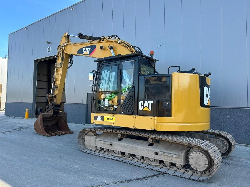 CAT 325 FL CR - Pelle sur chenille: photos 3 CAT 325 FL CR - Pelle sur chenille: photos 3