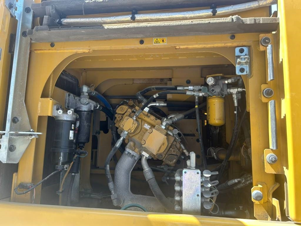 Crédit-bail de CAT 330 FL (Under Preparation)  CAT 330 FL (Under Preparation): photos 7