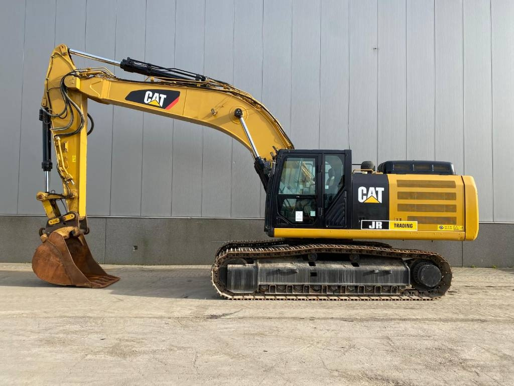 CAT 336F L XE (New Undercarriage) - Pelle sur chenille: photos 1 CAT 336F L XE (New Undercarriage) - Pelle sur chenille: photos 1