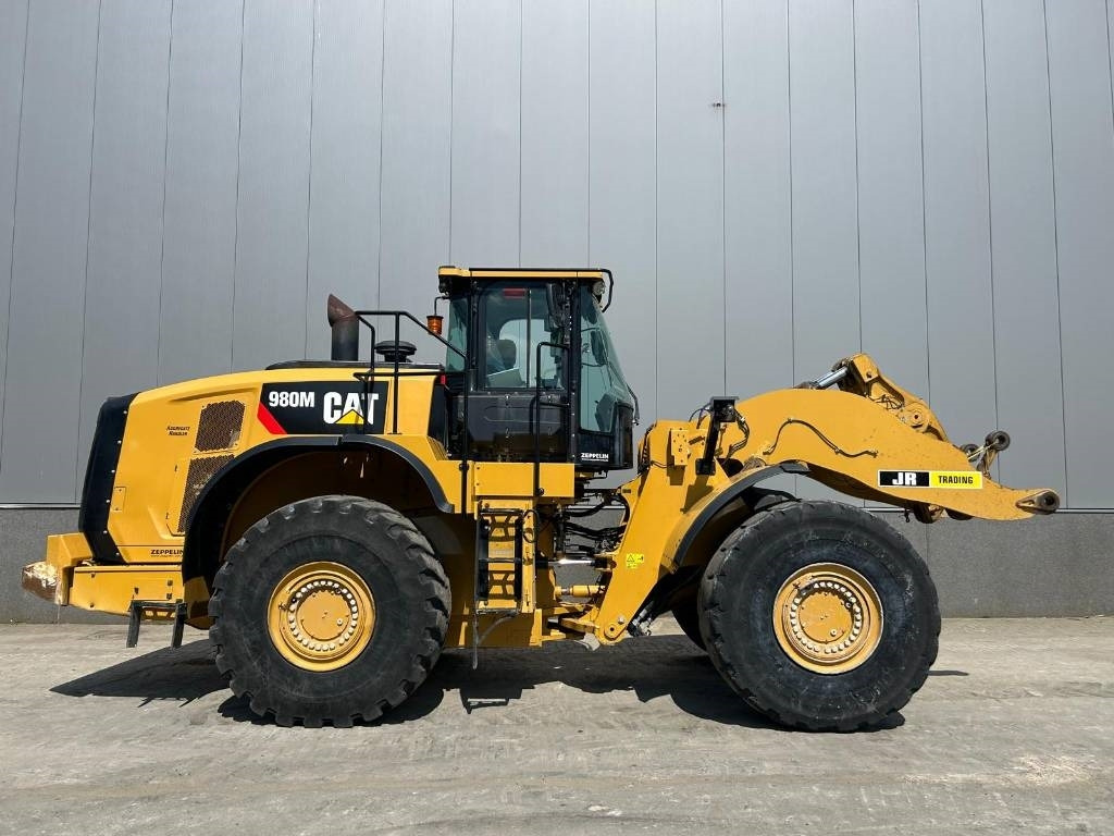 CAT 980 M (Comes with bucket / Under Preparation) - Chargeuse sur pneus: photos 1 CAT 980 M (Comes with bucket / Under Preparation) - Chargeuse sur pneus: photos 1