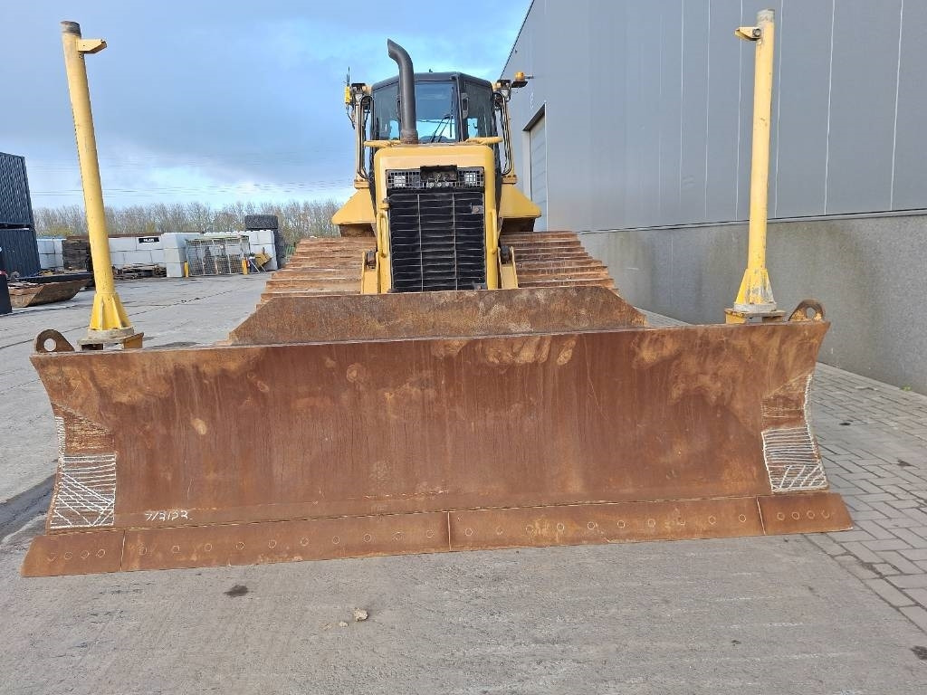 CAT D 6 N LGP - Bulldozer: photos 3 CAT D 6 N LGP - Bulldozer: photos 3