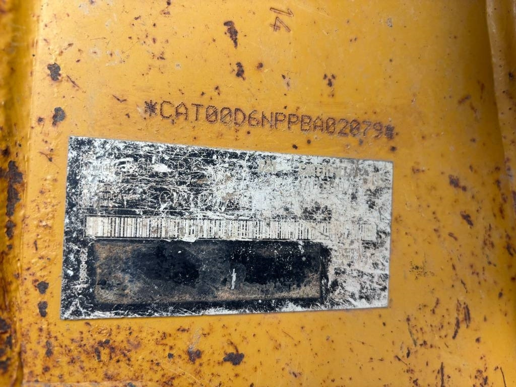 CAT D 6 N LGP (Under Preparation) - Bulldozer: photos 2 CAT D 6 N LGP (Under Preparation) - Bulldozer: photos 2