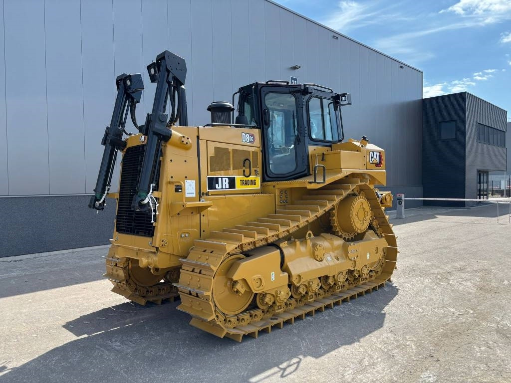 CAT D 8 - D 8 GC - D 8 T - D 8 R - Bulldozer: photos 1 CAT D 8 - D 8 GC - D 8 T - D 8 R - Bulldozer: photos 1