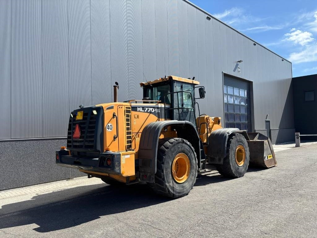 Hyundai HL 770-9 A  - Chargeuse sur pneus: photos 5 Hyundai HL 770-9 A  - Chargeuse sur pneus: photos 5
