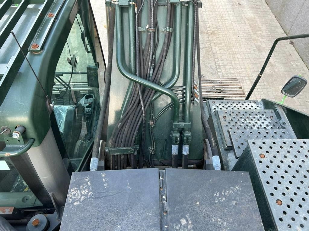 Pelle sur chenille Volvo EC 380 EL: photos 31