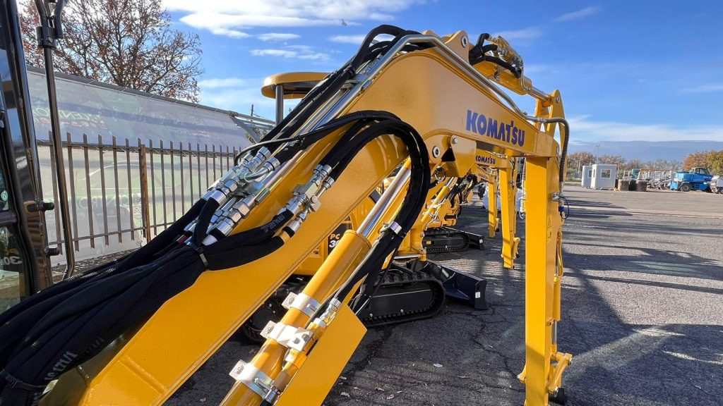 Komatsu PC30 MR-5 - Mini pelle: photos 2 Komatsu PC30 MR-5 - Mini pelle: photos 2