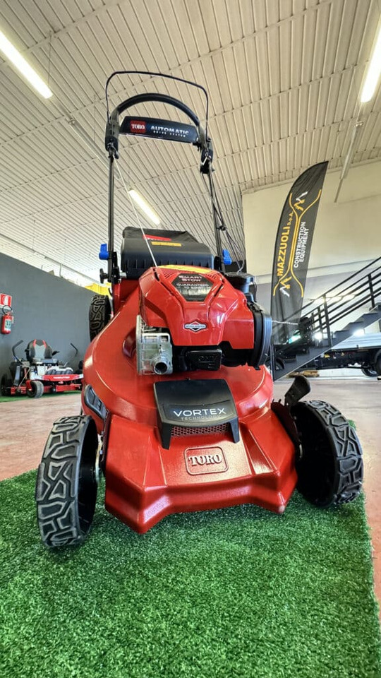 Toro – Tosaerba Super Recycler™ C53AST da 53 cm con SmartStow® 21693 - Motofaucheuse: photos 5 Toro – Tosaerba Super Recycler™ C53AST da 53 cm con SmartStow® 21693 - Motofaucheuse: photos 5