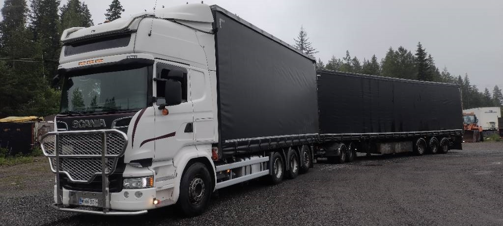 Scania R580 8x4 kapellilava+Dolly+kärry 76tn juna - Camion à rideaux coulissants: photos 2 Scania R580 8x4 kapellilava+Dolly+kärry 76tn juna - Camion à rideaux coulissants: photos 2