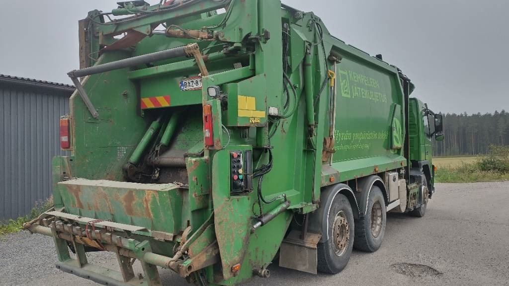 Volvo FM9 6x2 pakkaaja +nostin +etukippo - Benne à ordures ménagères: photos 2 Volvo FM9 6x2 pakkaaja +nostin +etukippo - Benne à ordures ménagères: photos 2