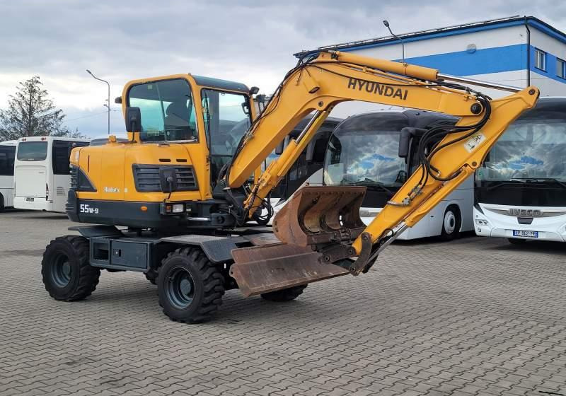 Hyundai ROBEX 55W-9 EXCAVATOR / SPROWADZONY Z FRANCJI - Pelle sur pneus: photos 1 Hyundai ROBEX 55W-9 EXCAVATOR / SPROWADZONY Z FRANCJI - Pelle sur pneus: photos 1
