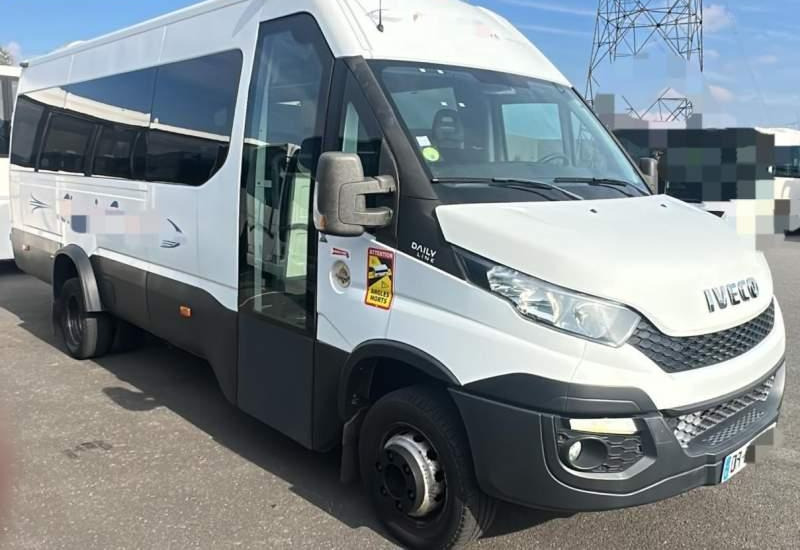 Iveco DAILY/ SPROWADZONE / 2X KLIMA / TV / 108 000 KM - Minibus, Transport de personnes: photos 1 Iveco DAILY/ SPROWADZONE / 2X KLIMA / TV / 108 000 KM - Minibus, Transport de personnes: photos 1