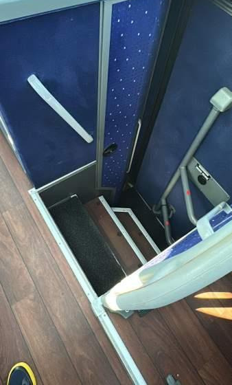 VanHool TX15 ACRON/ SPROWADZONY / MANUAL / EEV - Autocar: photos 5 VanHool TX15 ACRON/ SPROWADZONY / MANUAL / EEV - Autocar: photos 5