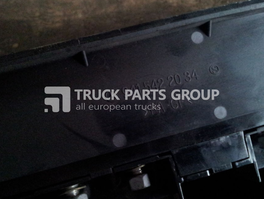 MERCEDES-BENZ Atego EURO2, EURO3 electric center base module OM904LA, OM906LA fuse block - Fusible pour Camion: photos 2 MERCEDES-BENZ Atego EURO2, EURO3 electric center base module OM904LA, OM906LA fuse block - Fusible pour Camion: photos 2