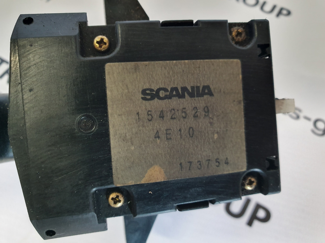SCANIA SCANIA EURO3, P, G, R, T series indicator lights switch 1542529, 1422111, understeering switch, wipers – direction indicator, lamp, wiper lever, windscreen wiper, multi – function lever; retarder leve - Cabine et intérieur pour Camion: photos 4 SCANIA SCANIA EURO3, P, G, R, T series indicator lights switch 1542529, 1422111, understeering switch, wipers – direction indicator, lamp, wiper lever, windscreen wiper, multi – function lever; retarder leve - Cabine et intérieur pour Camion: photos 4