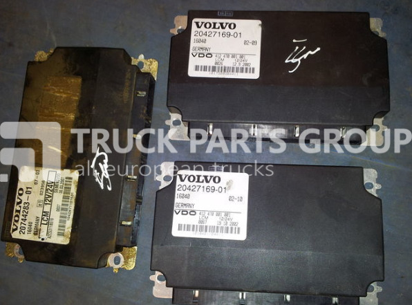 VOLVO FH12, FM12 EURO 3 emission, lightning control unit LCM, SLCM, 20 control unit - Bloc de gestion pour Camion: photos 1 VOLVO FH12, FM12 EURO 3 emission, lightning control unit LCM, SLCM, 20 control unit - Bloc de gestion pour Camion: photos 1