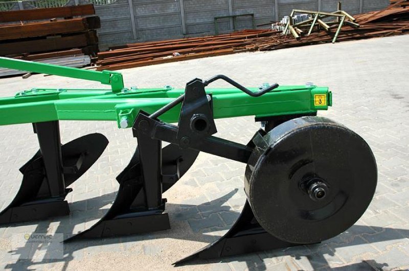 BOMET Rahmenpflug U013/2 4 Schar 0,25m Körperbreite - Charrue: photos 2 BOMET Rahmenpflug U013/2 4 Schar 0,25m Körperbreite - Charrue: photos 2