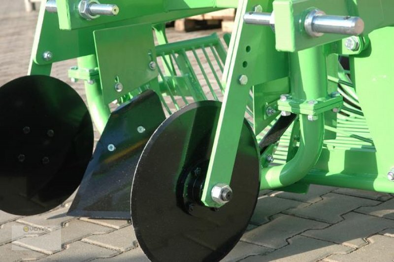 BOMET Z655 Kartoffelroder Roder Kartoffel Schwingsiebroder NEU - Arracheuse de pommes de terre: photos 4 BOMET Z655 Kartoffelroder Roder Kartoffel Schwingsiebroder NEU - Arracheuse de pommes de terre: photos 4