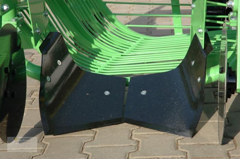 BOMET Z655 Kartoffelroder Roder Kartoffel Schwingsiebroder NEU - Arracheuse de pommes de terre: photos 3 BOMET Z655 Kartoffelroder Roder Kartoffel Schwingsiebroder NEU - Arracheuse de pommes de terre: photos 3