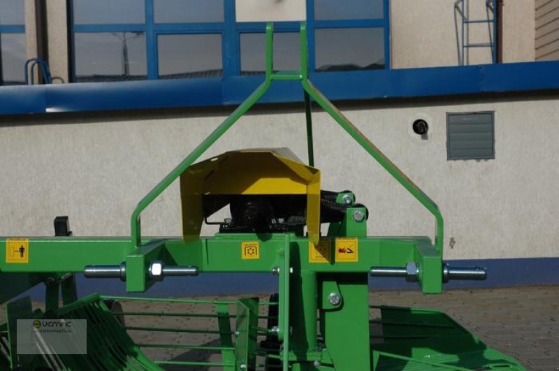 BOMET Z655 Kartoffelroder Roder Kartoffel Schwingsiebroder NEU - Arracheuse de pommes de terre: photos 2 BOMET Z655 Kartoffelroder Roder Kartoffel Schwingsiebroder NEU - Arracheuse de pommes de terre: photos 2