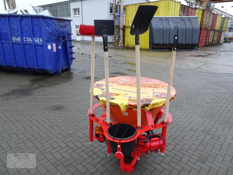 Dexwal 300L Kommunal Streuer Salzstreuer Trichterstreuer NEU - Epandeur de sable: photos 1 Dexwal 300L Kommunal Streuer Salzstreuer Trichterstreuer NEU - Epandeur de sable: photos 1