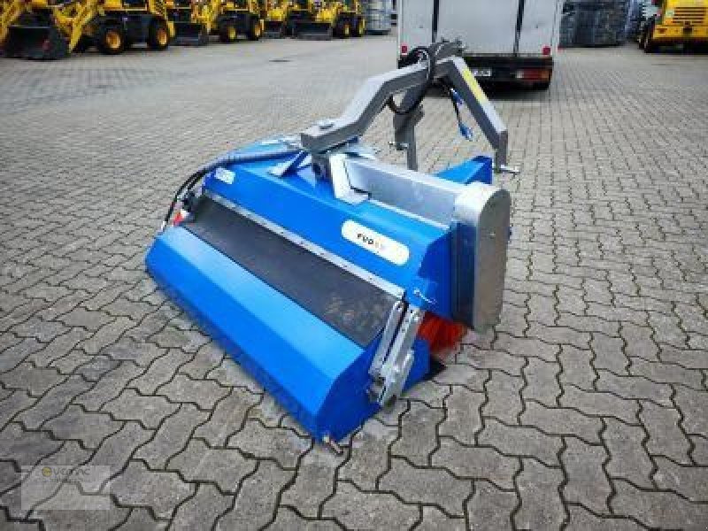 Vemac Kehrmaschine FM180 180cm Kehrbesen Bürste Traktor Zapfwelle NEU - Brosse: photos 2 Vemac Kehrmaschine FM180 180cm Kehrbesen Bürste Traktor Zapfwelle NEU - Brosse: photos 2