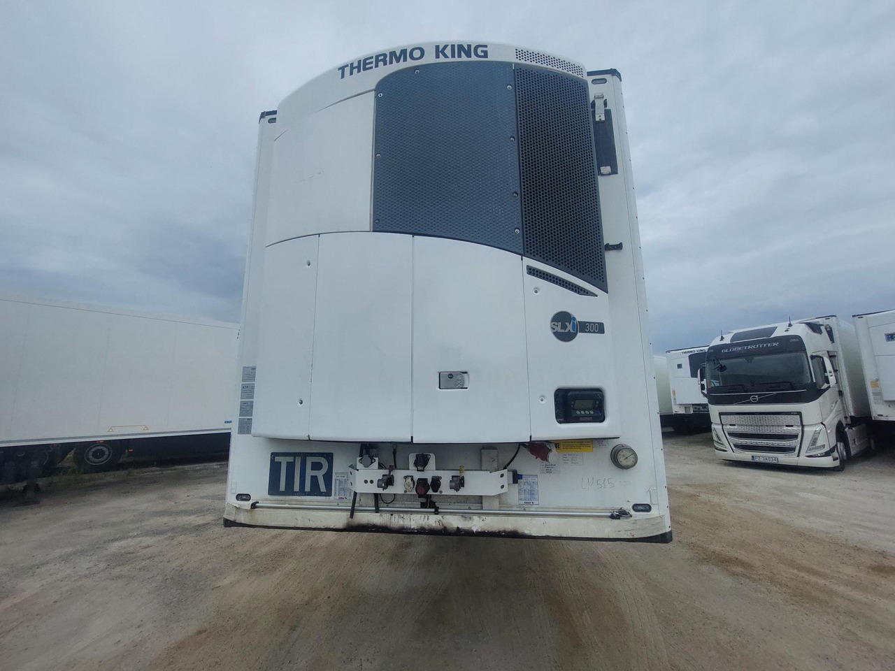 2018 Schmitz Cargobull SKO Double Deck FP 60 ThermoKing SLXi 300 Lifting Axle - Semi-remorque frigorifique: photos 1 2018 Schmitz Cargobull SKO Double Deck FP 60 ThermoKing SLXi 300 Lifting Axle - Semi-remorque frigorifique: photos 1