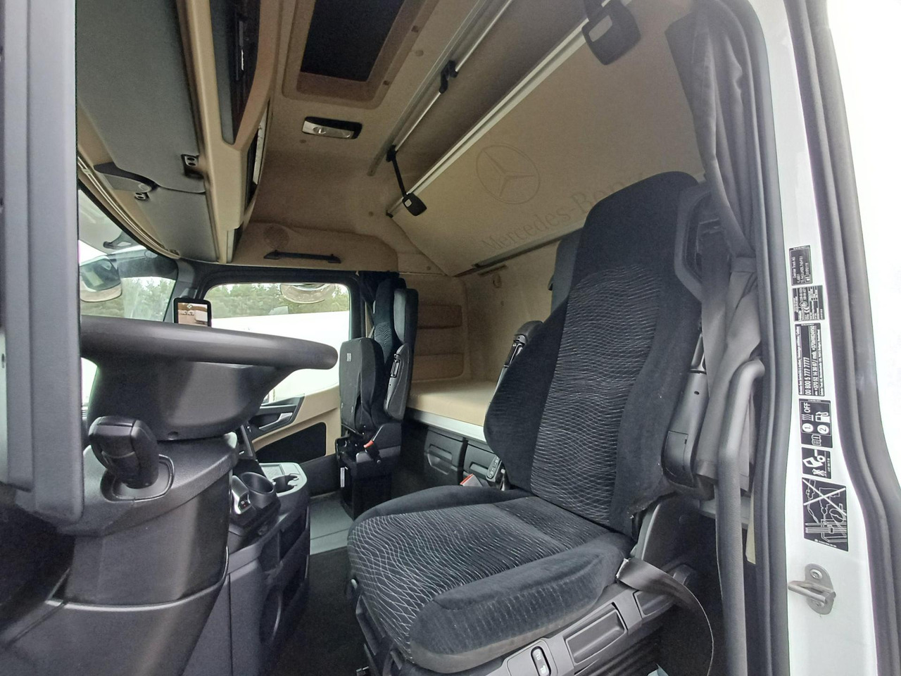 2021 Mercedes-Benz Actros 5 1845 BigSpace - Tracteur routier: photos 3 2021 Mercedes-Benz Actros 5 1845 BigSpace - Tracteur routier: photos 3