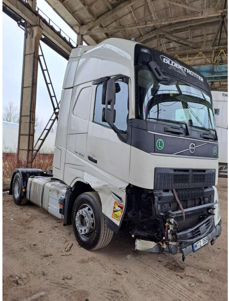 2023 Volvo FH 460 Globetrotter XL i-Save - Tracteur routier: photos 3 2023 Volvo FH 460 Globetrotter XL i-Save - Tracteur routier: photos 3