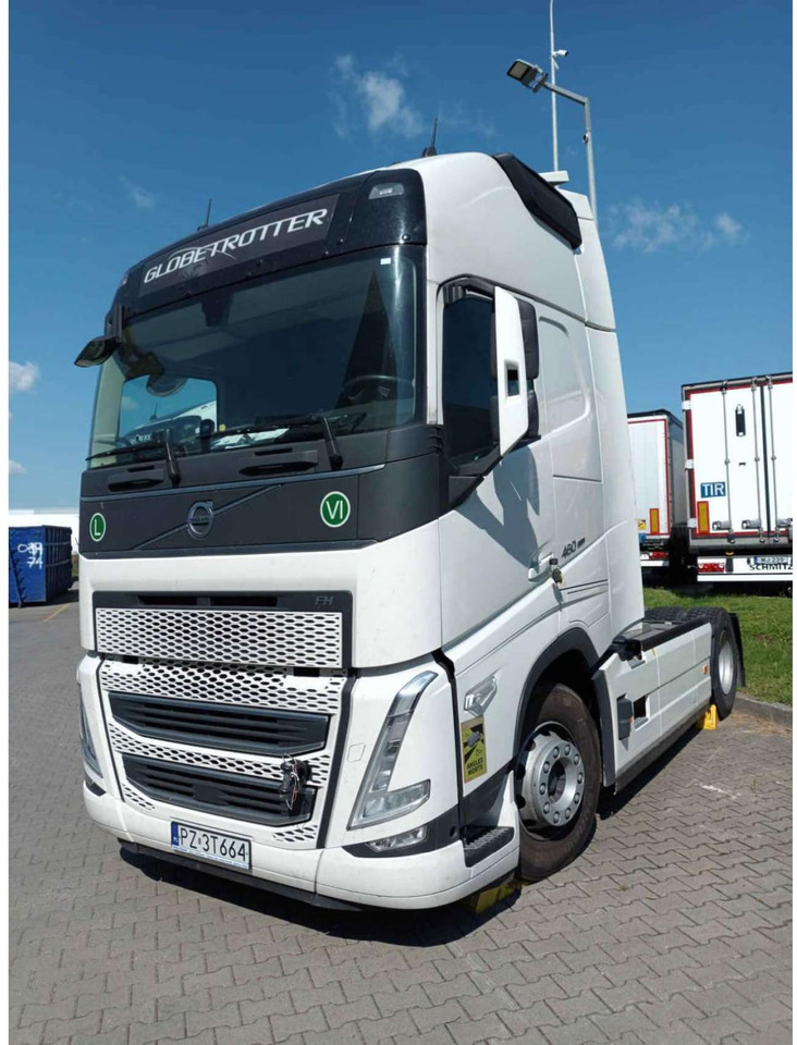 2023 Volvo FH 460 Globetrotter XL i-Save Side Skirts - Tracteur routier: photos 4 2023 Volvo FH 460 Globetrotter XL i-Save Side Skirts - Tracteur routier: photos 4