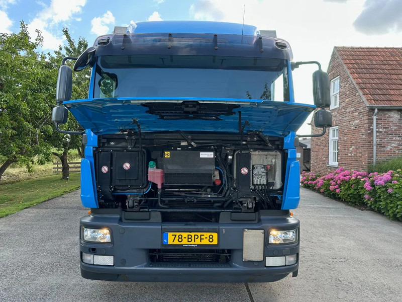 MAN TGM 15.250 / NL TRUCK / EURO 5 / SLIDING ROOF / BOX + TAILLIFT / FULL AIR / NAVI - Camion fourgon: photos 3 MAN TGM 15.250 / NL TRUCK / EURO 5 / SLIDING ROOF / BOX + TAILLIFT / FULL AIR / NAVI - Camion fourgon: photos 3