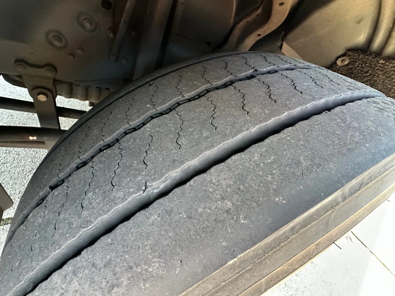 Scania P280 / NL TRUCK / EURO 6 / FULL AIR / CARRIER SUPRA 1250 / TOPCONDITION / LIFT+DOORS - Camion frigorifique: photos 5 Scania P280 / NL TRUCK / EURO 6 / FULL AIR / CARRIER SUPRA 1250 / TOPCONDITION / LIFT+DOORS - Camion frigorifique: photos 5