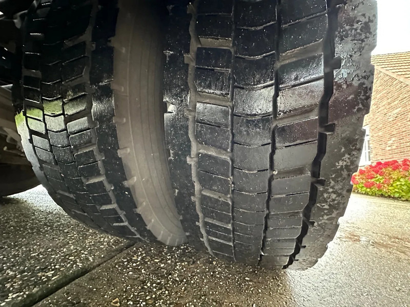 Camion ampliroll Volvo FE 320 / NL TRUCK / EURO 5 / HIAB MULTILIFT XR 21T / LIKE NEW!! / LOW KM!! / LIFT+STEER AXLE: photos 11 Camion ampliroll Volvo FE 320 / NL TRUCK / EURO 5 / HIAB MULTILIFT XR 21T / LIKE NEW!! / LOW KM!! / LIFT+STEER AXLE: photos 11