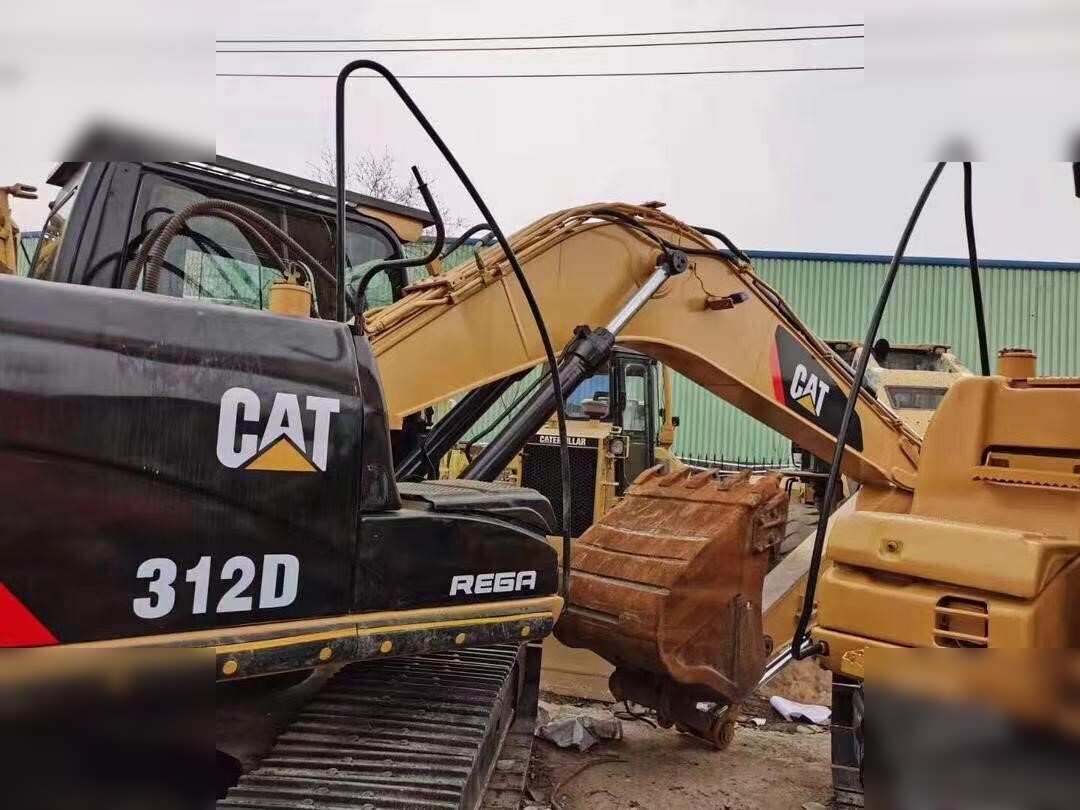 CATERPILLAR 312D - Pelle sur chenille: photos 3 CATERPILLAR 312D - Pelle sur chenille: photos 3