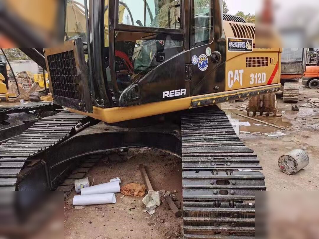 CATERPILLAR 312D - Pelle sur chenille: photos 2 CATERPILLAR 312D - Pelle sur chenille: photos 2