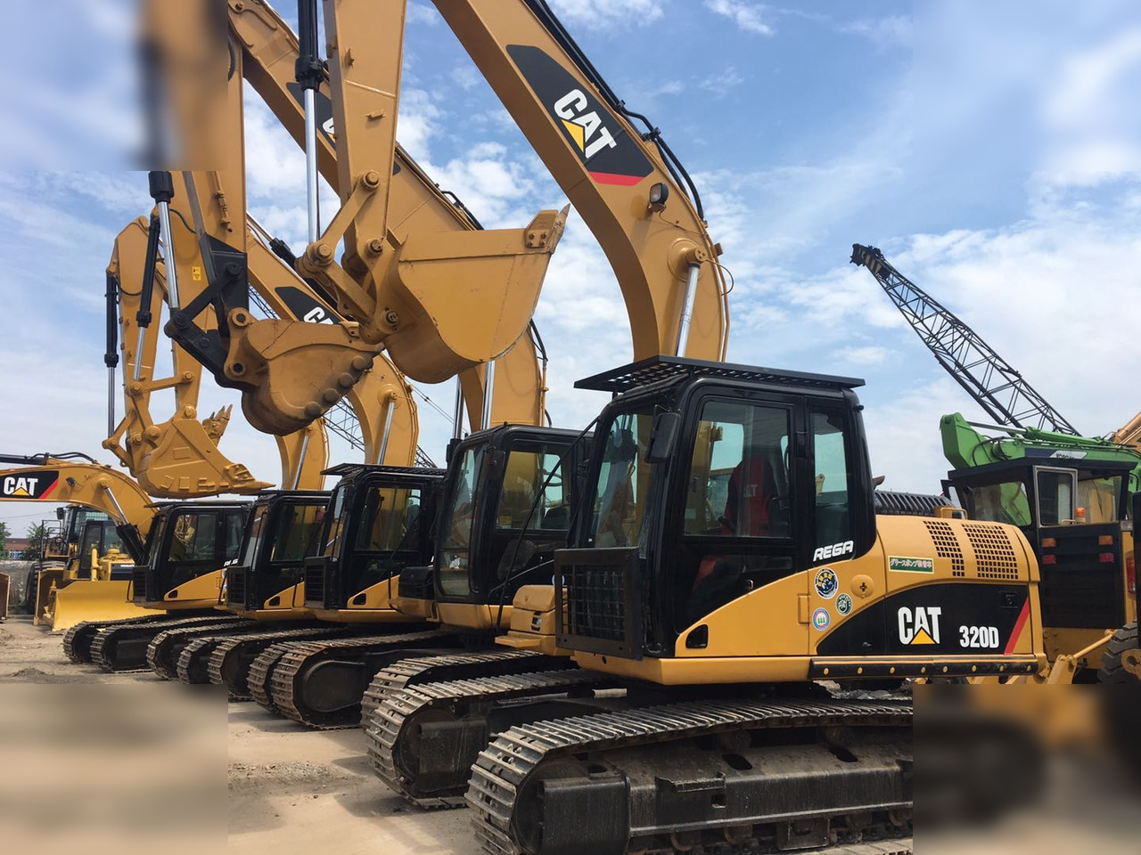 CATERPILLAR 320D - Pelle sur chenille: photos 1 CATERPILLAR 320D - Pelle sur chenille: photos 1