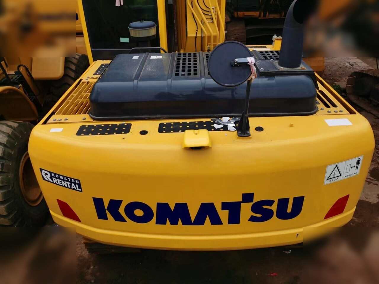 KOMATSU PC200 - Pelle sur chenille: photos 4 KOMATSU PC200 - Pelle sur chenille: photos 4