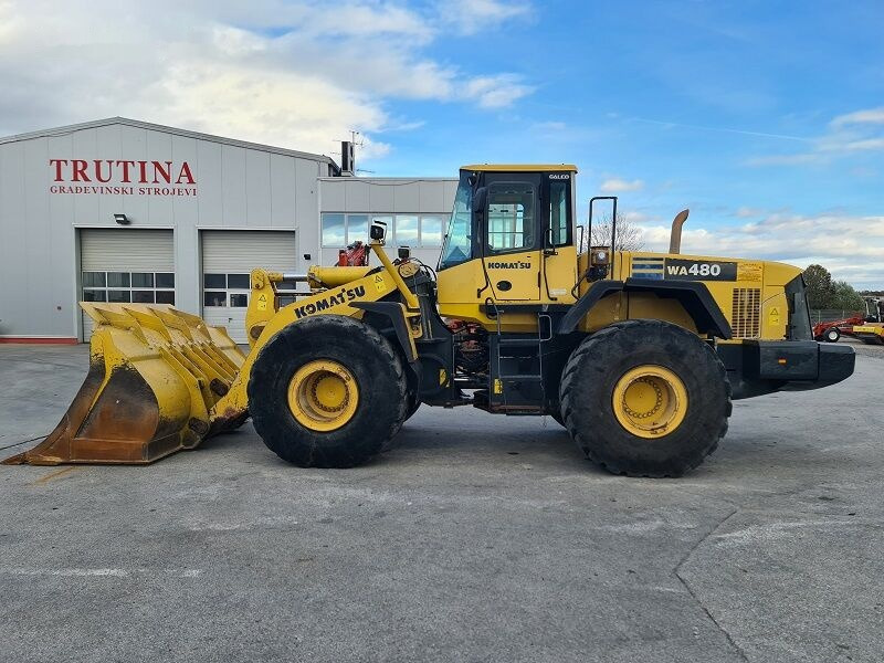 Komatsu WA480-5 - Chargeuse sur pneus: photos 2 Komatsu WA480-5 - Chargeuse sur pneus: photos 2