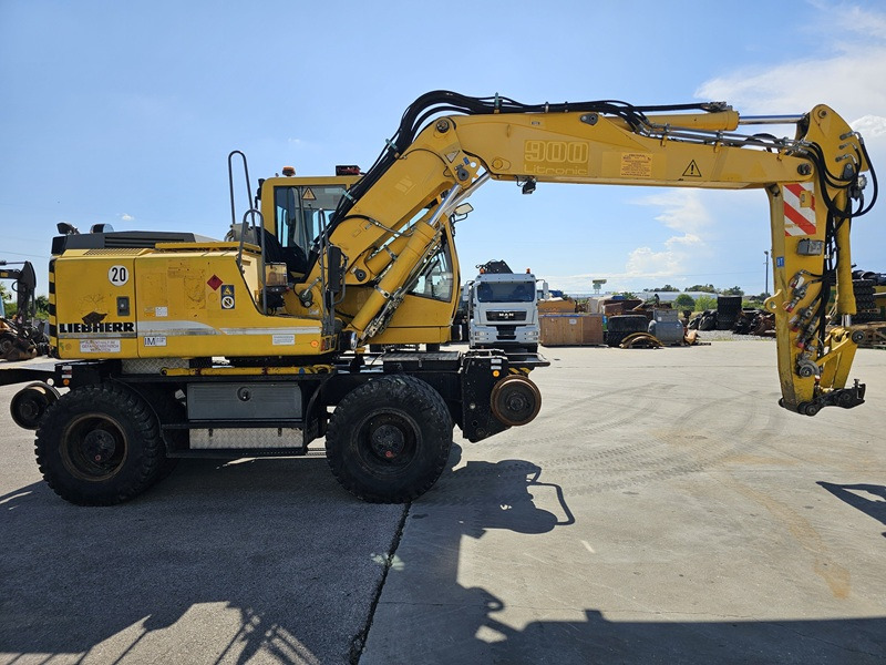 LIEBHERR A900C ZW - Pelle sur pneus: photos 4 LIEBHERR A900C ZW - Pelle sur pneus: photos 4