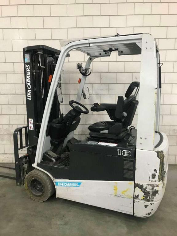 Unicarriers TX 3/18 - Chariot élévateur électrique: photos 2 Unicarriers TX 3/18 - Chariot élévateur électrique: photos 2