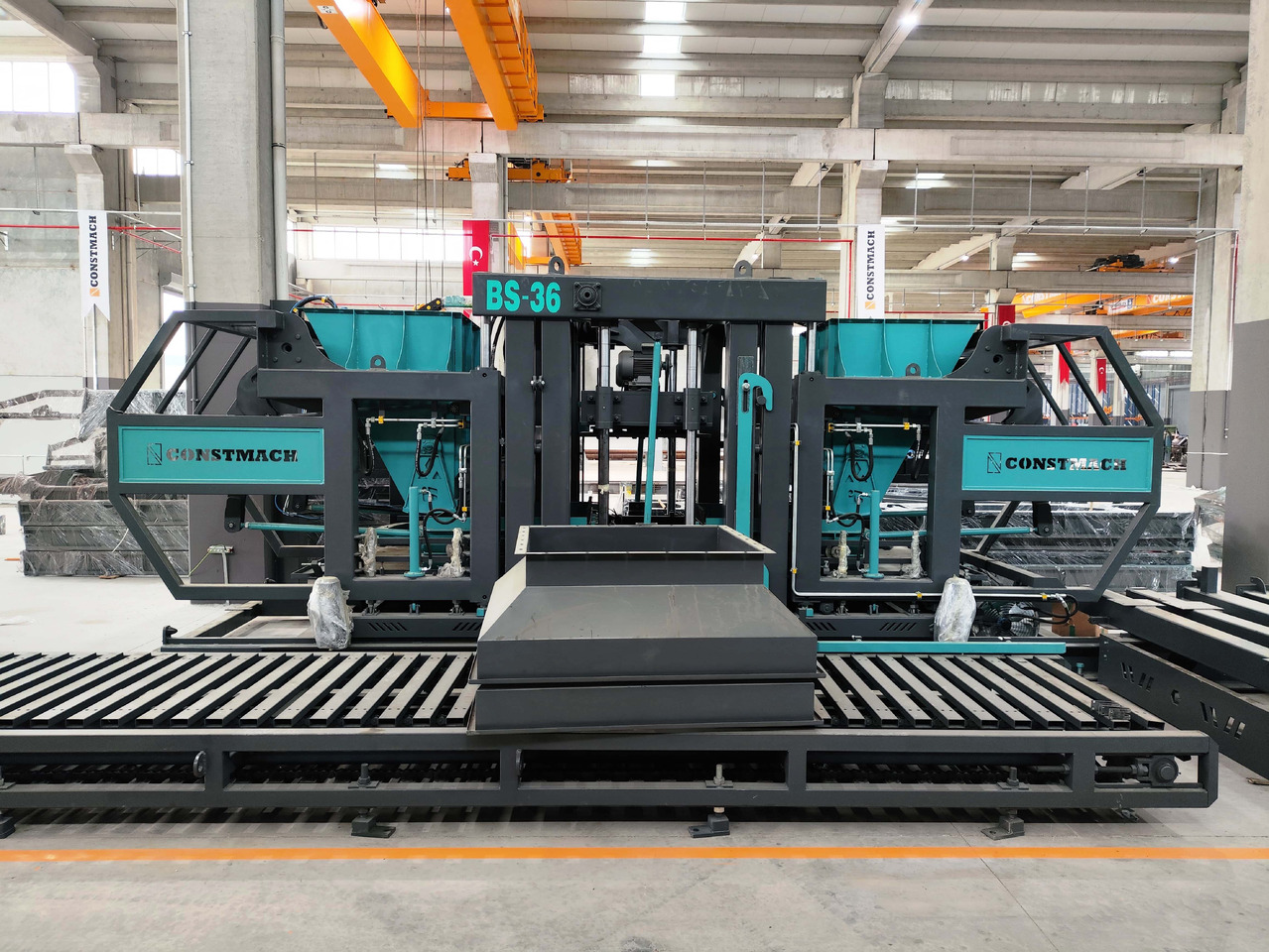 Constmach Machine de Fabrication de Blocs de Béton BS-20 Garantie de 2 ans - Pondeuse à parpaing: photos 3 Constmach Machine de Fabrication de Blocs de Béton BS-20 Garantie de 2 ans - Pondeuse à parpaing: photos 3