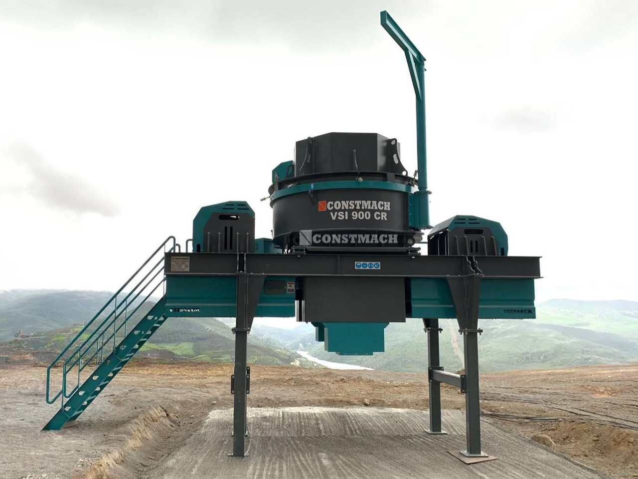 Constmach Vertical Shaft Impact Crusher with a Capacity of 65 to 400 T/H - Concasseur à percussion: photos 5 Constmach Vertical Shaft Impact Crusher with a Capacity of 65 to 400 T/H - Concasseur à percussion: photos 5