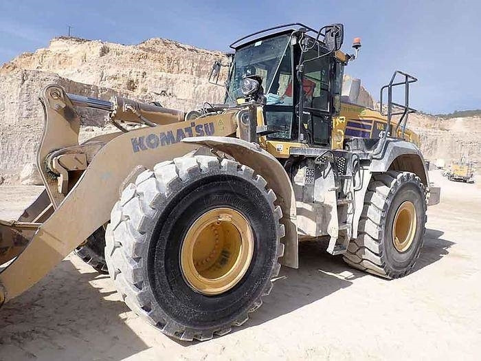 Komatsu WA475-10 - Chargeuse sur pneus: photos 3 Komatsu WA475-10 - Chargeuse sur pneus: photos 3