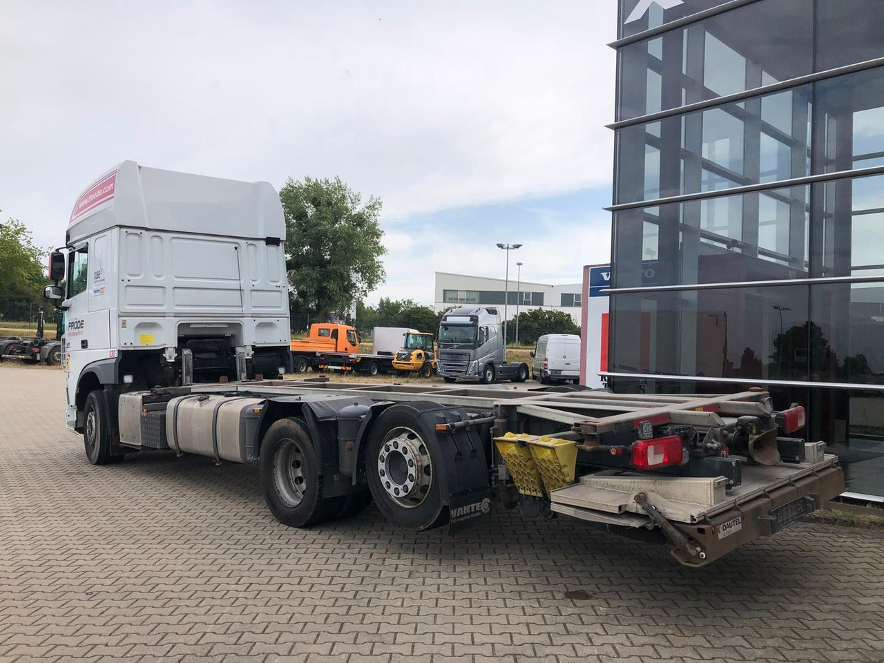 DAF XF460SSC Lenk/Lift*LBW*Standkl*Mega*NeueKuppl. - Camion porte-conteneur/ Caisse mobile: photos 2 DAF XF460SSC Lenk/Lift*LBW*Standkl*Mega*NeueKuppl. - Camion porte-conteneur/ Caisse mobile: photos 2