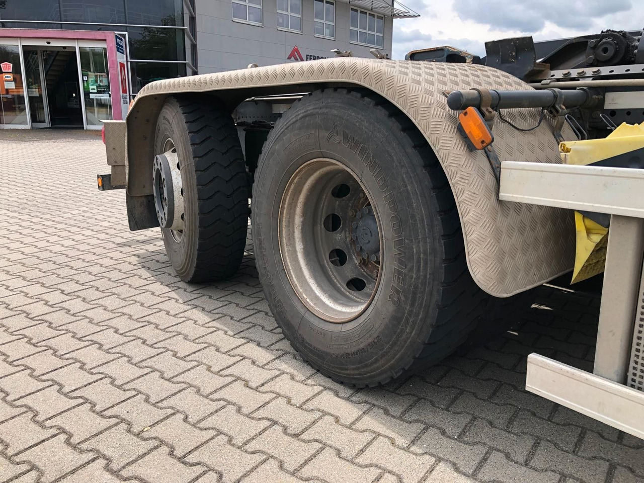 Iveco X-Way 480 Intarder*AHK*Lenk/LiftAchse*Meiller - Camion ampliroll: photos 2 Iveco X-Way 480 Intarder*AHK*Lenk/LiftAchse*Meiller - Camion ampliroll: photos 2